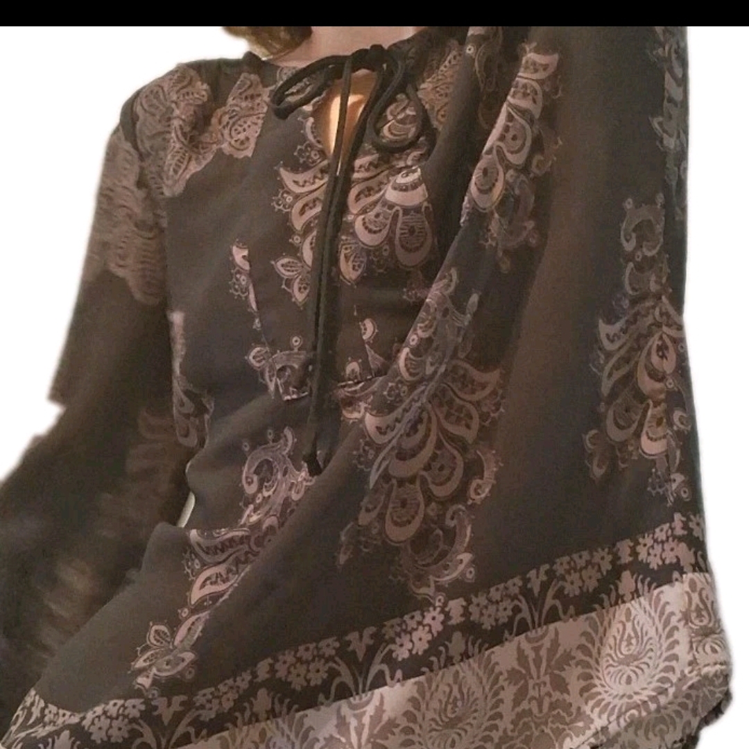 Suzy Shier Elegant Black Top